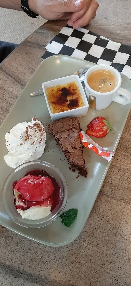 Café Gourmand